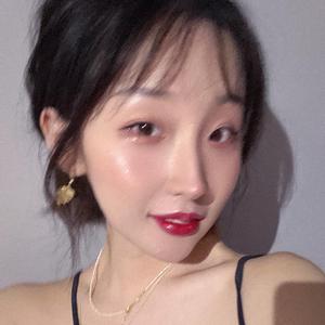 扒开腿挺进湿润的花茎
